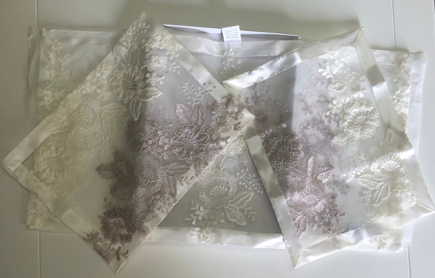 Complete Tris Doilies 3 Pieces Renato Balestra "Anastasia" Fantasy Flowers