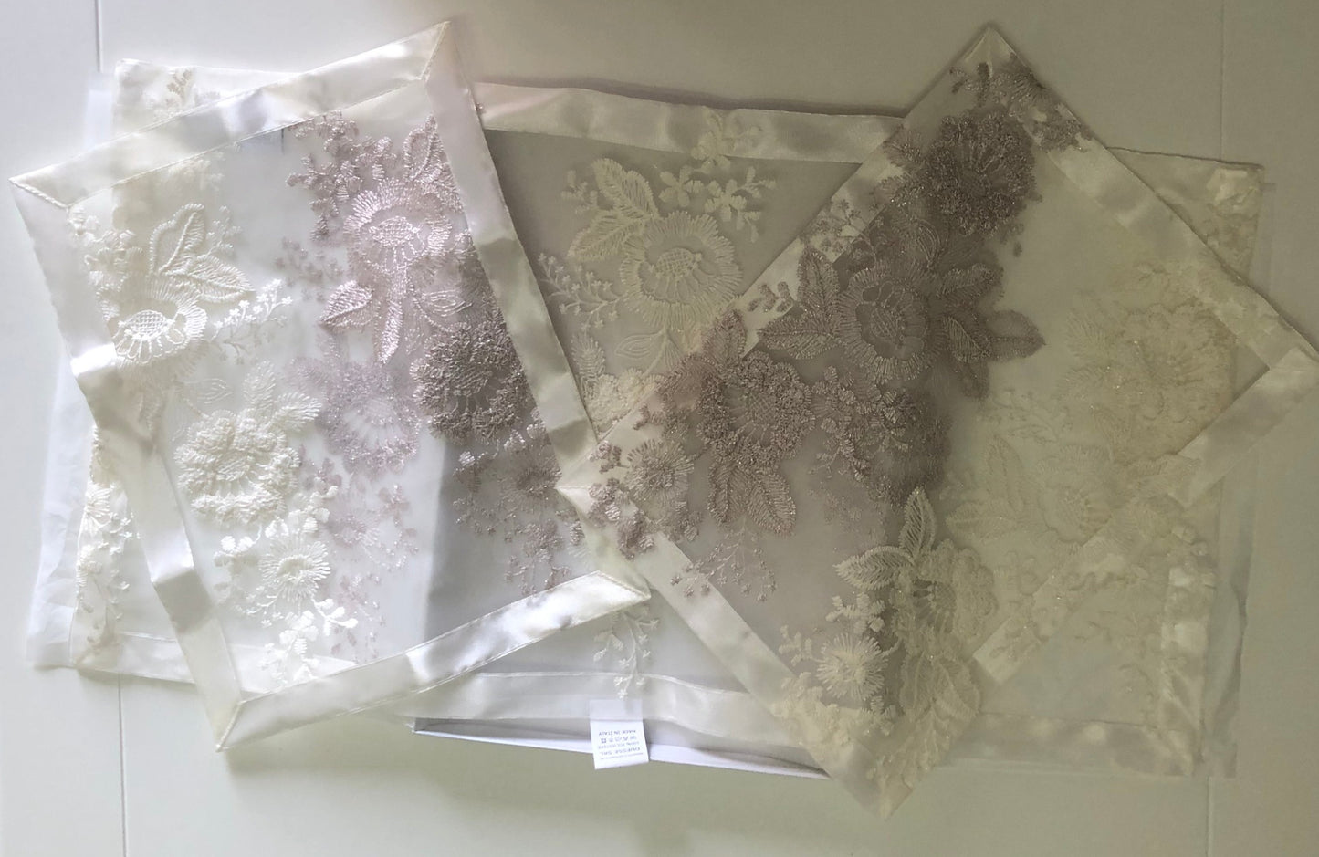 Complete Tris Doilies 3 Pieces Renato Balestra "Anastasia" Fantasy Flowers